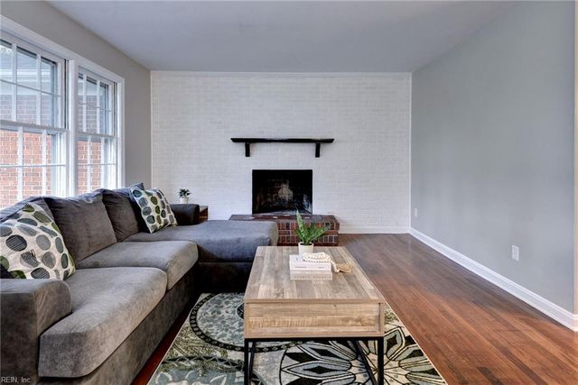 220 Stag TER, Newport News, VA 23602