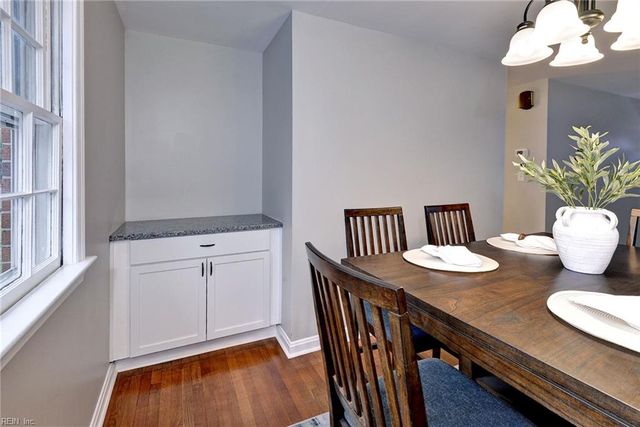 220 Stag TER, Newport News, VA 23602