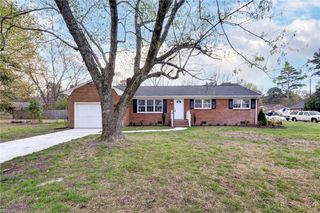 220 Stag TER, Newport News, VA 23602