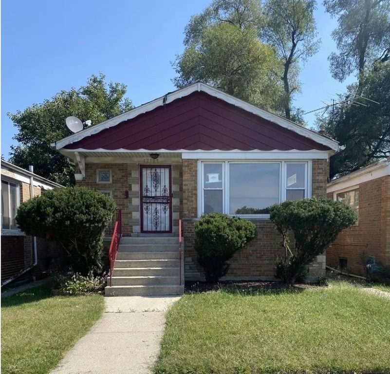 12509 S Justine Street, Calumet Park, IL 60827