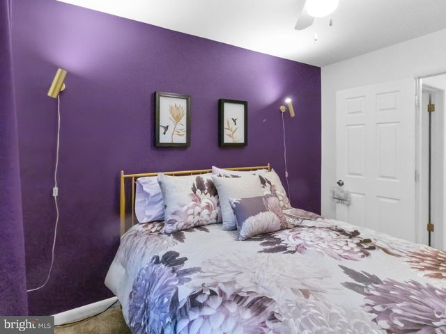 2928 LARKSPUR LN, Secane, PA 19018