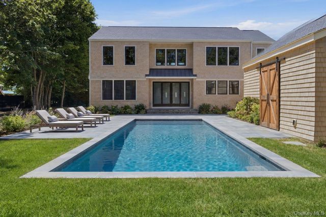 6 Lamb Avenue, Quogue, NY 11959