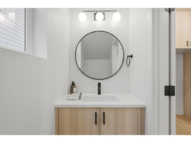 3796 Ne 81ST Ave, Portland, OR 97213