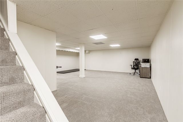 1 Hunters Pointe, Pittsford, NY 14534