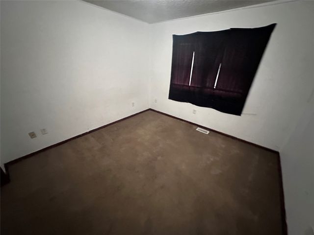 1834 E Park Avenue, Des Moines, IA 50320