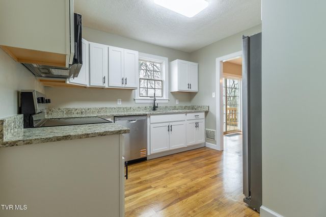 165 West Sevier Avenue, Kingsport, TN 37660