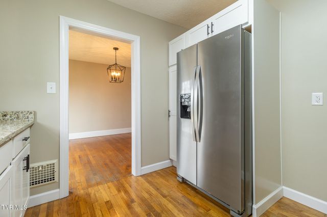 165 West Sevier Avenue, Kingsport, TN 37660