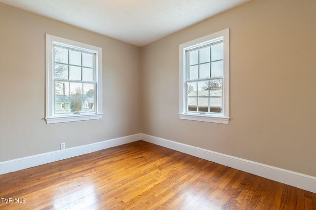 165 West Sevier Avenue, Kingsport, TN 37660