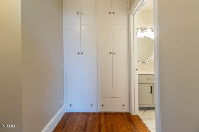 165 West Sevier Avenue, Kingsport, TN 37660