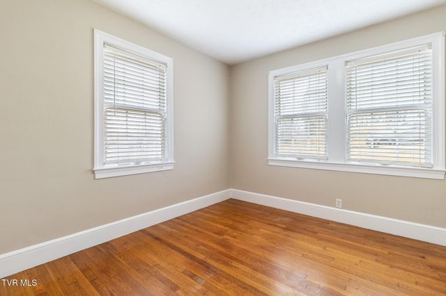 165 West Sevier Avenue, Kingsport, TN 37660