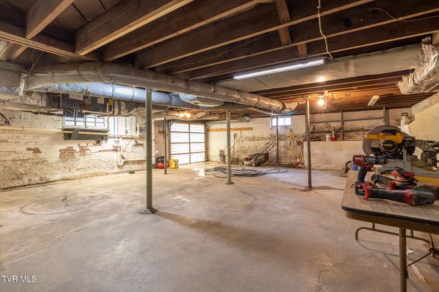 165 West Sevier Avenue, Kingsport, TN 37660