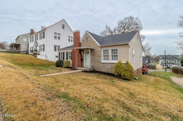 165 West Sevier Avenue, Kingsport, TN 37660