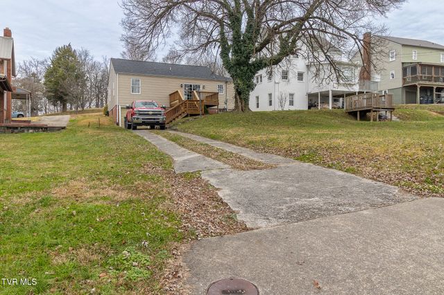 165 West Sevier Avenue, Kingsport, TN 37660