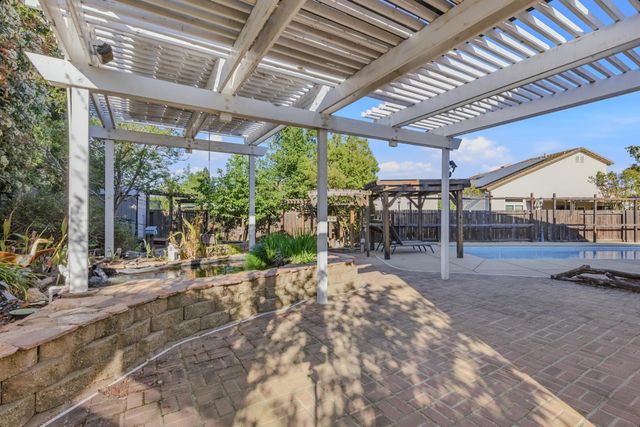 748 Swallowview Ct, Lincoln, CA 95648