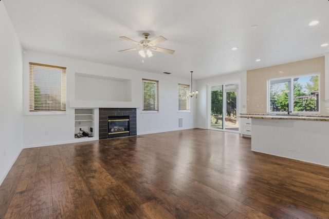 748 Swallowview Ct, Lincoln, CA 95648