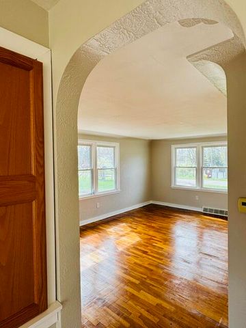 1671 State Street, Holland, MI 49424