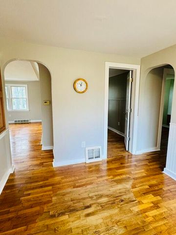1671 State Street, Holland, MI 49424