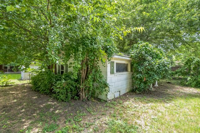 5605 Dennis Avenue, Fort Worth, TX 76114