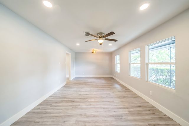 5605 Dennis Avenue, Fort Worth, TX 76114
