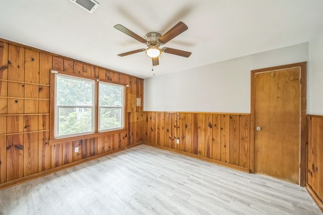 5605 Dennis Avenue, Fort Worth, TX 76114