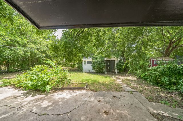 5605 Dennis Avenue, Fort Worth, TX 76114