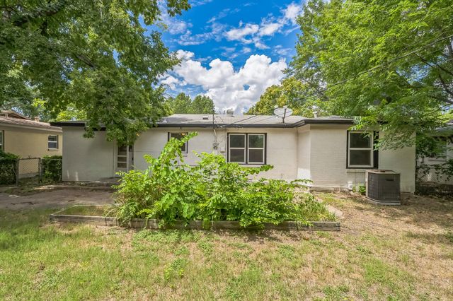 5605 Dennis Avenue, Fort Worth, TX 76114