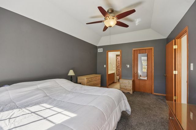 18627 W Point Drive, Tinley Park, IL 60477