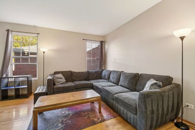 18627 W Point Drive, Tinley Park, IL 60477