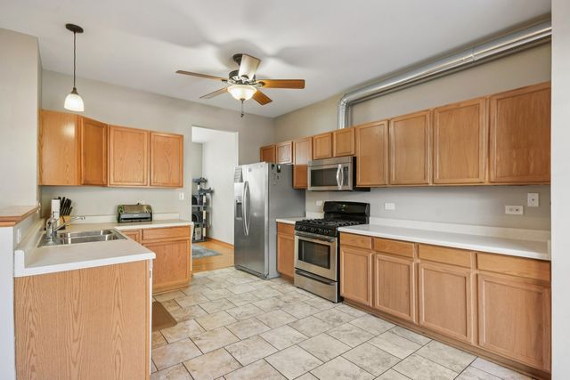 18627 W Point Drive, Tinley Park, IL 60477