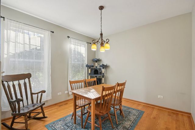 18627 W Point Drive, Tinley Park, IL 60477