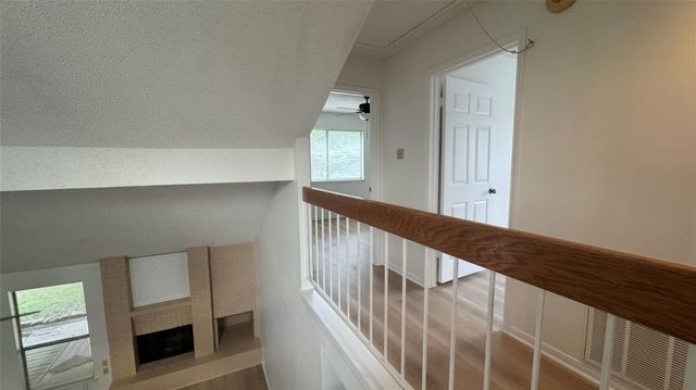 9826 Chiselhurst Drive, Houston, TX 77065