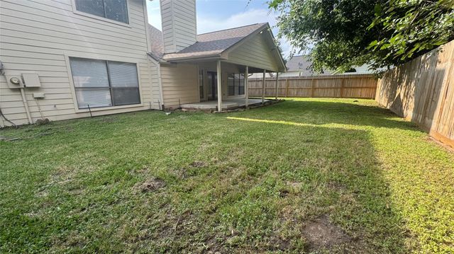 9826 Chiselhurst Drive, Houston, TX 77065