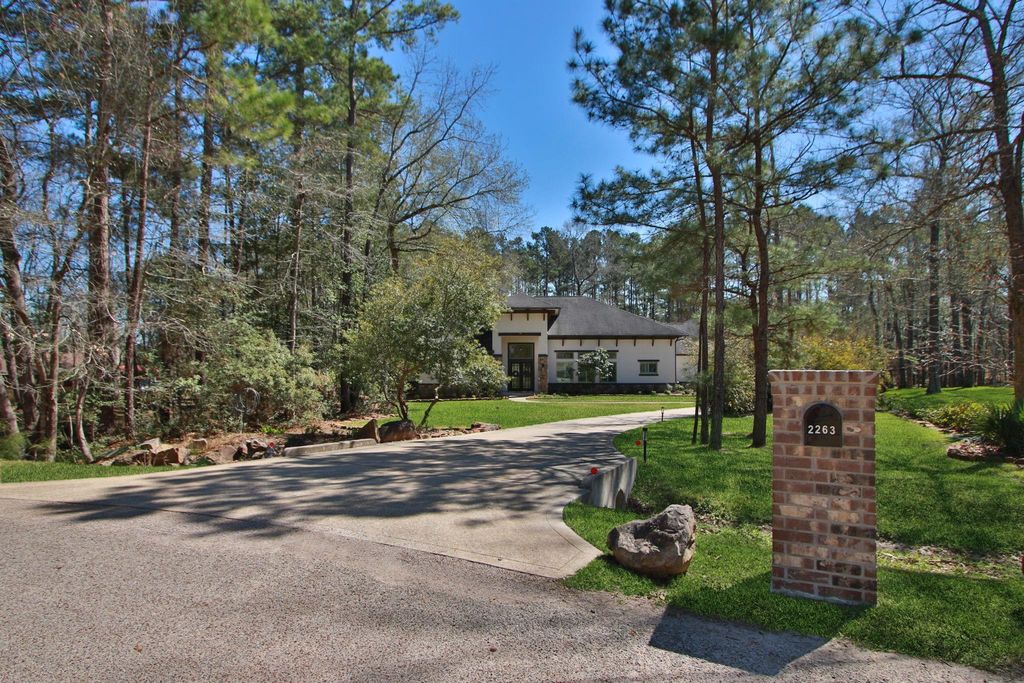 2263 Stableridge Drive, Conroe, TX 77384