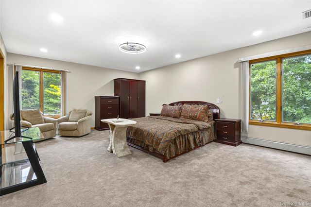 22 Penn Drive, Dix Hills, NY 11746
