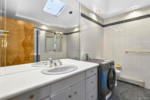 22 Penn Drive, Dix Hills, NY 11746