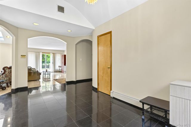 22 Penn Drive, Dix Hills, NY 11746