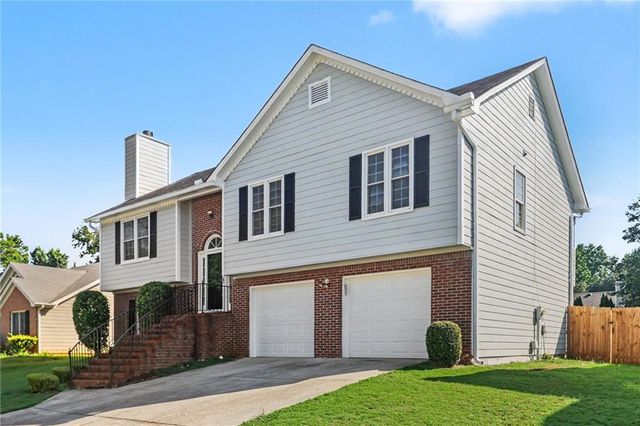 979 Merrimac Way, Lawrenceville, GA 30044