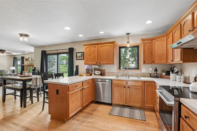 3112 E Southlawn Drive, Des Moines, IA 50320
