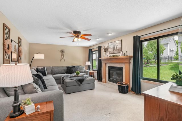 3112 E Southlawn Drive, Des Moines, IA 50320