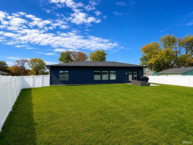 10827 Kathy Drive, Fort Wayne, IN 46835