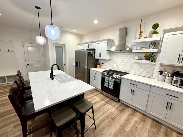 10827 Kathy Drive, Fort Wayne, IN 46835