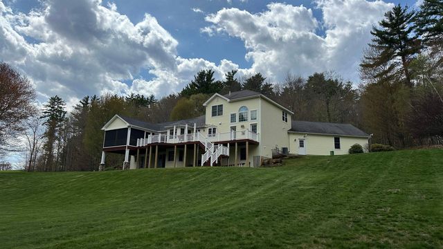 11 West Road, Canterbury, NH 03224