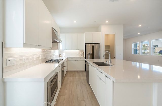 412 Flycatcher, Irvine, CA 92618