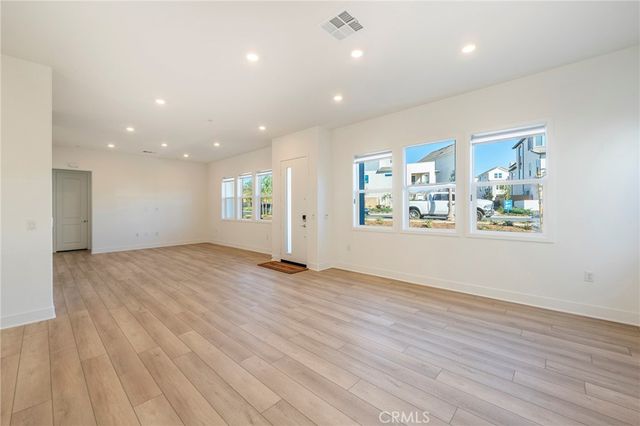 412 Flycatcher, Irvine, CA 92618