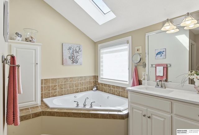 13507 Innis Circle, Bellevue, NE 68123