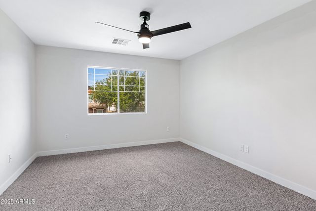 1563 S LONGSPUR Lane, Gilbert, AZ 85296