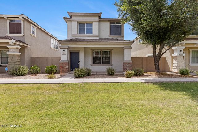 1563 S LONGSPUR Lane, Gilbert, AZ 85296