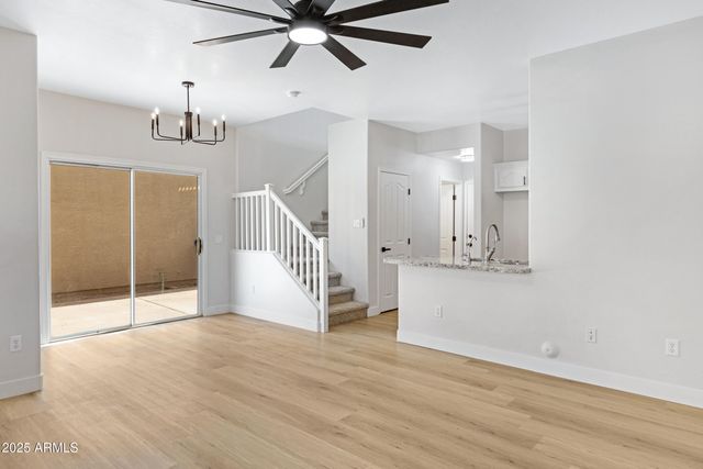 1563 S LONGSPUR Lane, Gilbert, AZ 85296