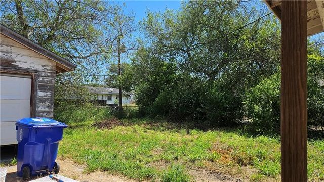 1638 Birch Pl, Corpus Christi, TX 78416