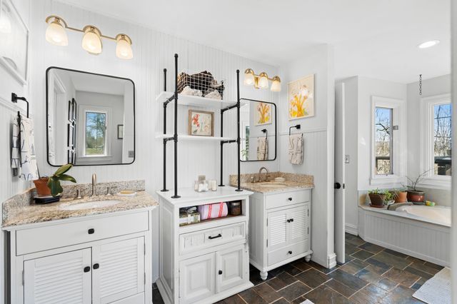 2496 Old Natchez Trce, Franklin, TN 37069